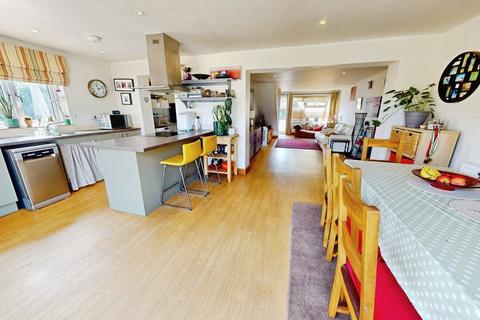 4 bedroom semi-detached house for sale, Coberley Road, Benhall