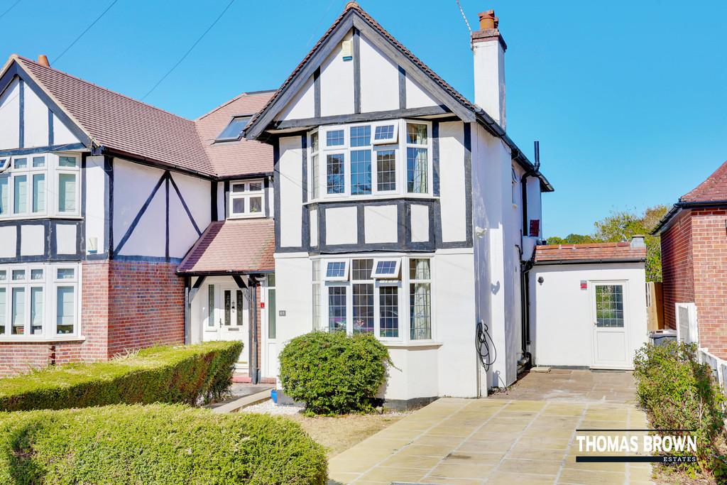 Detached house exterior, garden