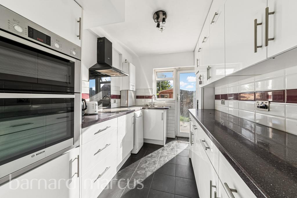 House in MITCHAM - View 2