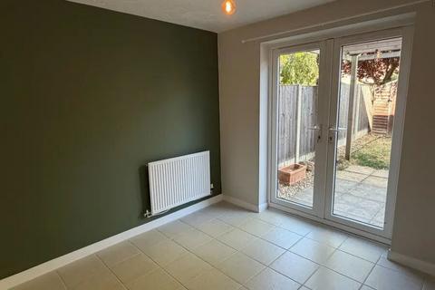 3 bedroom end of terrace house to rent, Cormack Lane, Fernwood, Newark, Nottinghamshire.
