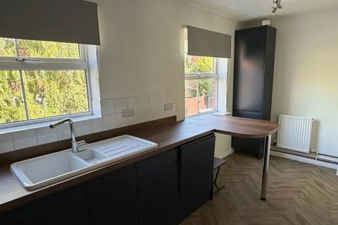 3 bedroom end of terrace house to rent, Cormack Lane, Fernwood, Newark, Nottinghamshire.