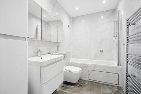 2 bedroom apartment to rent, Roxborough Park, Harrow, HA1