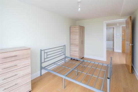undefined, Orchard Road, Twickenham TW8