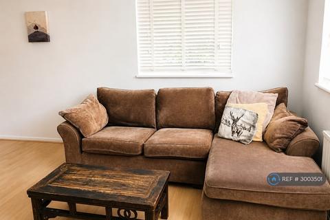 undefined, Shawfield Court, West Drayton, UB7