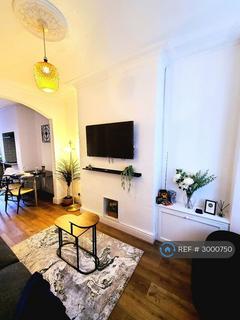 2 bedroom terraced house to rent, Stovell Road, Moston, Manchester, M40