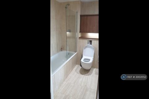 2 bedroom penthouse to rent, St Pauls Square, Sheffield, S1