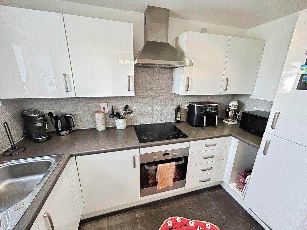 Apartment in Newcastle Upon Tyne - View 4