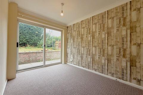 3 bedroom detached house to rent, 2 Boningale Close, Stirchley, Telford, Shropshire