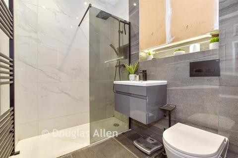 1 bedroom flat for sale, Forest Road, London E17