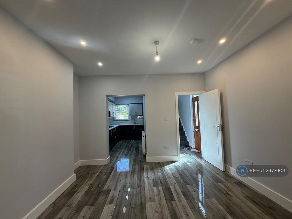 House in Enfield - View 2
