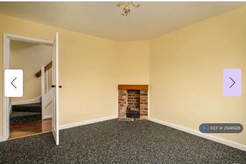 4 bedroom semi-detached house to rent, Drighlington, Bradford, BD11