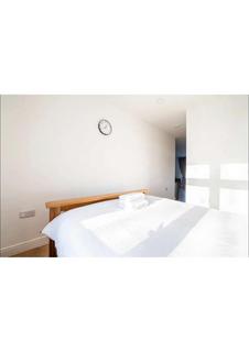 undefined, Wanstead Lane, Ilford IG1