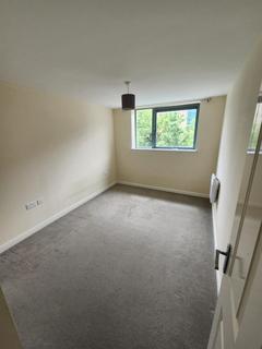 2 bedroom flat to rent, Lord Street, Watford WD17