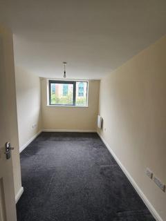 2 bedroom flat to rent, Lord Street, Watford WD17