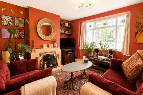 3 bedroom semi-detached house for sale, Nield Road, Hayes, Greater London, UB3