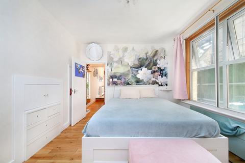 1 bedroom flat to rent, Upper Richmond Road West, East Sheen, London, SW14