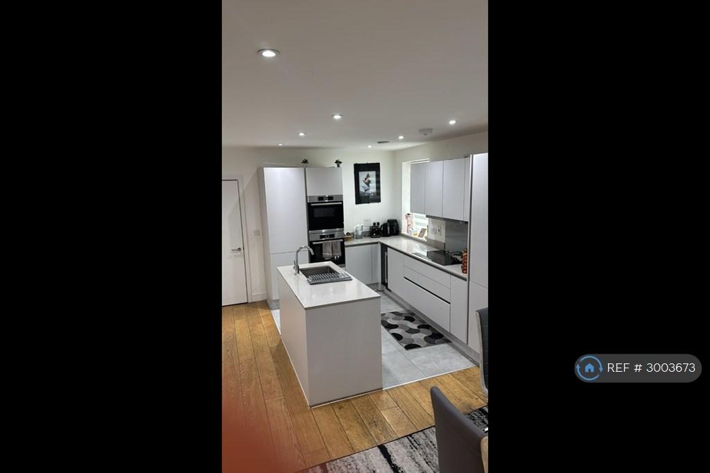 Apartment in London - View 2