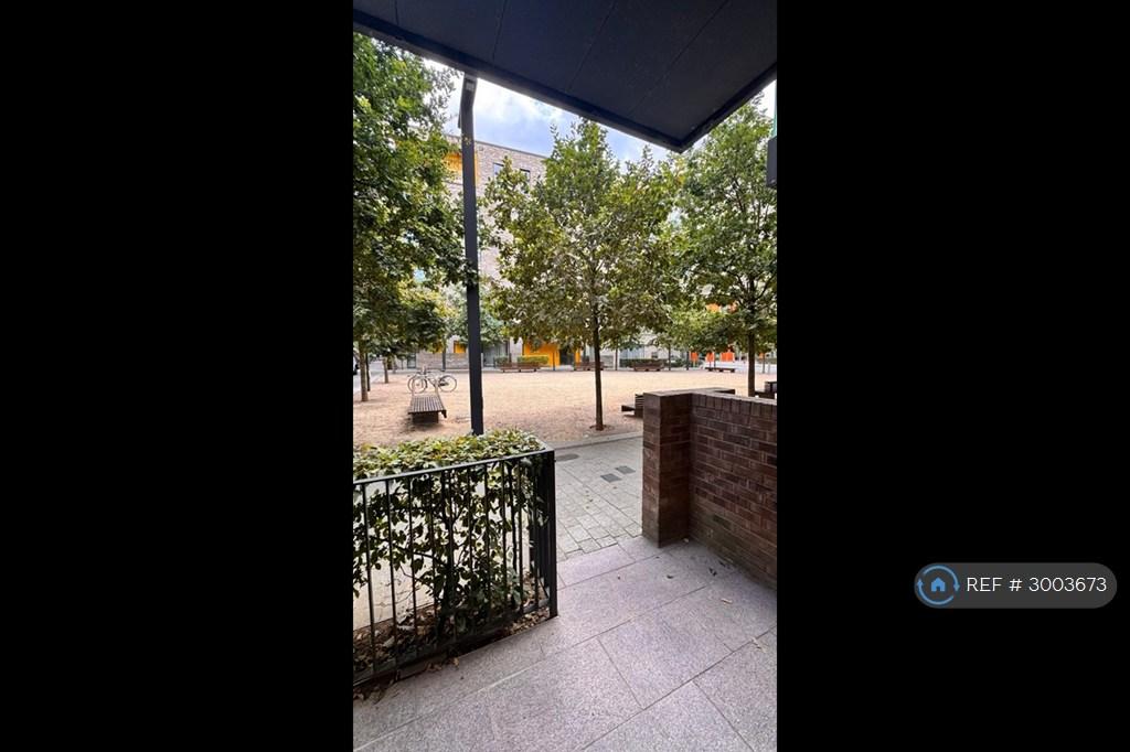 Apartment in London - View 3