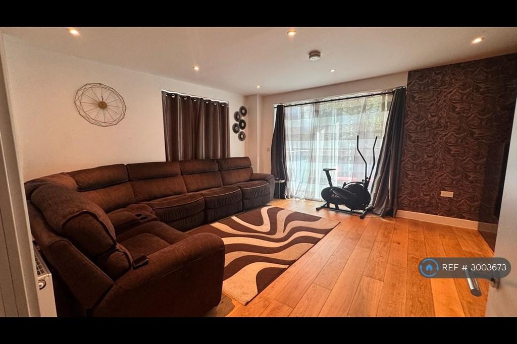 Apartment in London - More