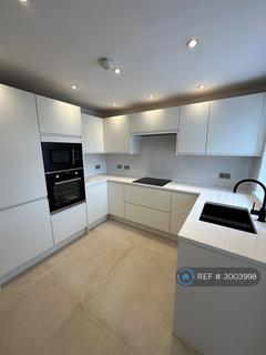 2 bedroom terraced house to rent, Darwen Road, Bolton, BL7