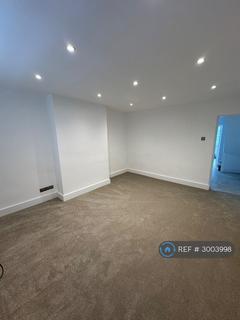 2 bedroom terraced house to rent, Darwen Road, Bolton, BL7