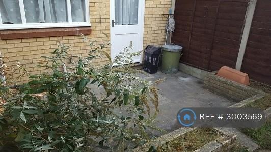 House in London - View 3