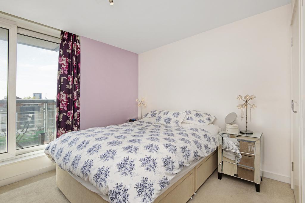 Apartment in London - View 4