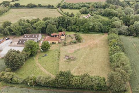 6 bedroom farm house for sale, Bunwell Road, Bunwell, NR16