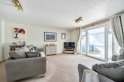 3 bedroom semi-detached house for sale, Rawdon Way, Faringdon, Oxfordshire, SN7
