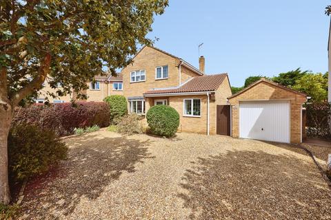 3 bedroom detached house for sale, Mountbatten Avenue, Yaxley, Peterborough