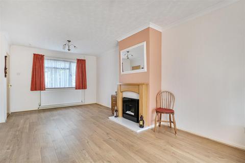 3 bedroom terraced house for sale, Wessex Road, Chippenham