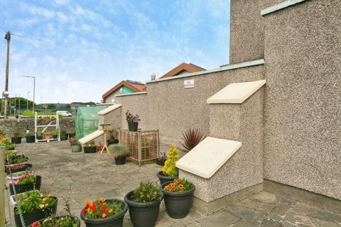 3 bedroom end of terrace house for sale, Vulcan Street, Holyhead, Isle of Anglesey, LL65