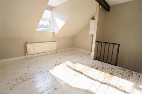 2 bedroom terraced house for sale, Woodville Street, Halifax