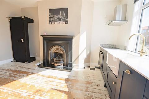2 bedroom terraced house for sale, Woodville Street, Halifax