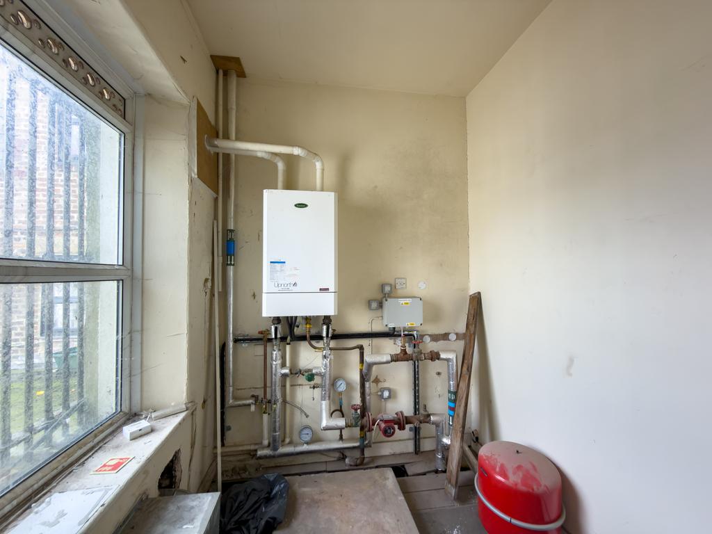 Utility room, utility