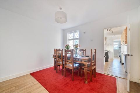 3 bedroom semi-detached house for sale, Ongar Road, Addlestone, KT15