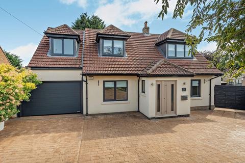 4 bedroom detached house for sale, Chase Close, Stanion NN14