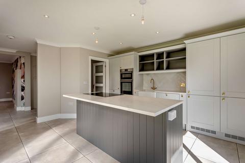4 bedroom detached house for sale, Chase Close, Stanion NN14