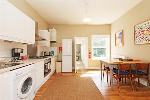 2 bedroom apartment for sale, Gillygate, York