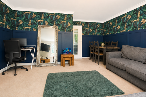 2 bedroom flat for sale, Steepdene, Poole
