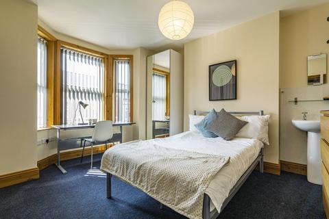 1 bedroom detached house to rent, Dunlop Avenue, Nottingham, NG7