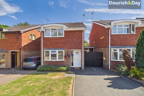 3 bedroom detached house for sale, Slaidburn Grove, Stafford ST17