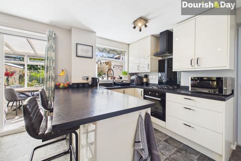 3 bedroom detached house for sale, Slaidburn Grove, Stafford ST17