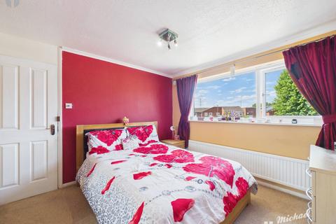 3 bedroom end of terrace house for sale, Witham Way, Aylesbury, Buckinghamshire
