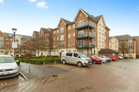 2 bedroom flat to rent, Viridian Square, Aylesbury, HP21