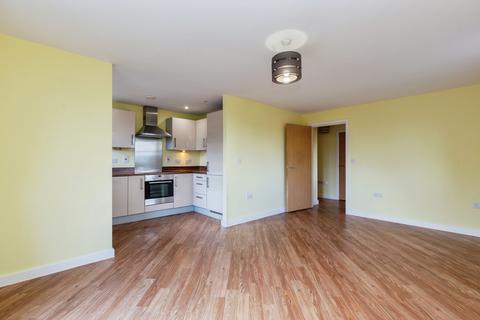 2 bedroom flat to rent, Viridian Square, Aylesbury, HP21