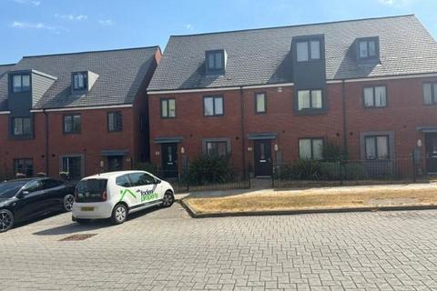 4 bedroom terraced house to rent, LAWLEY, TELFORD
