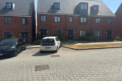 4 bedroom terraced house to rent, LAWLEY, TELFORD