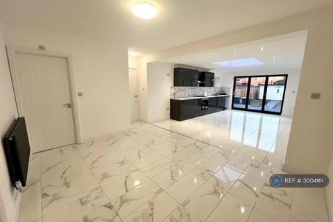 4 bedroom terraced house to rent, Beake Avenue, Coventry, CV6