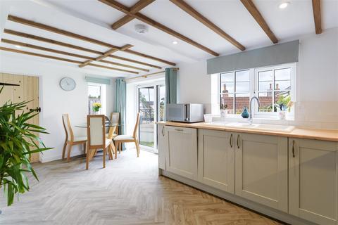 4 bedroom cottage for sale, Bideford EX39